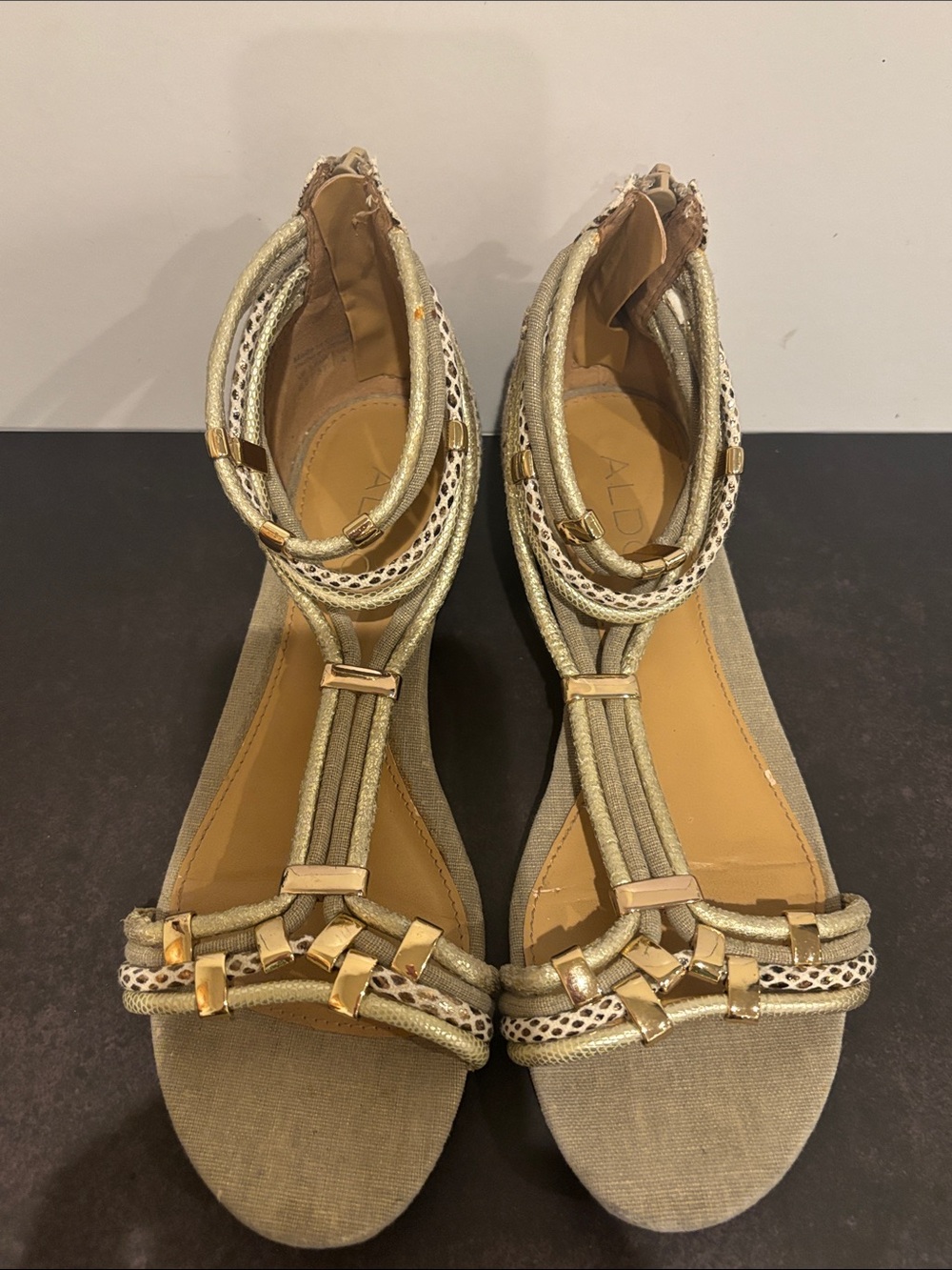 ALDO Metallic Gold Braided T-Strap Sandals sz 6.5
